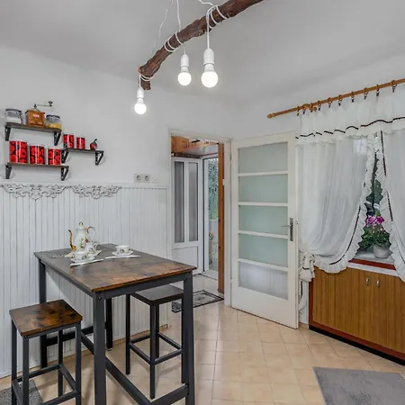Holiday home Pet Friendly In With Kitchen Rijeka